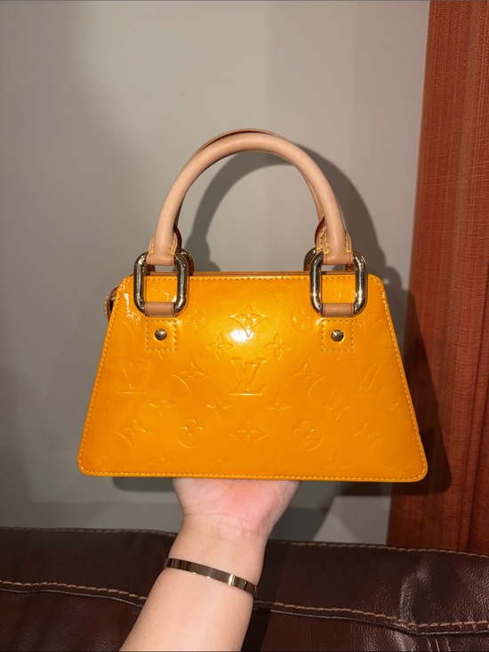 Louis Vuitton Forsyth Yellow Vernis Leather Handbag ‼️Authentic Louis Vuitton Mini Vernis Forsythe Satchel Bag